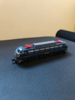 Locomotora 251 RENFE escala N