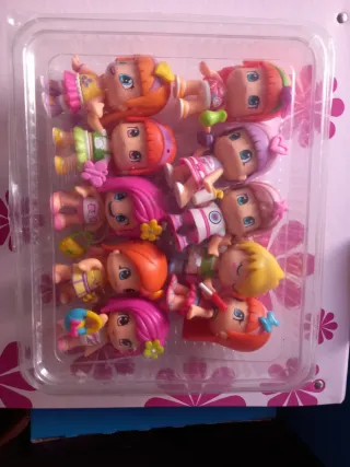 10 Muñecas Pinypon con Accesorios