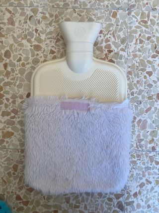 Bolsa de agua caliente con funda de tejido