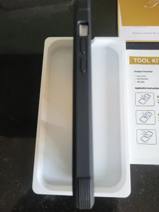 Funda y protector iPhone 14