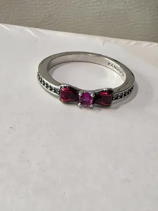 Anillo Pandora Disney Lazo Rojo y Rosa