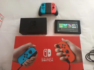 Nintendo Switch Blu/Rosso Quasi Nuova
