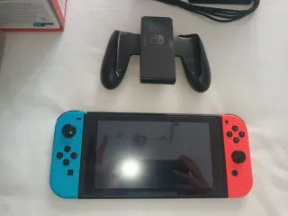 Nintendo Switch Blu/Rosso Quasi Nuova