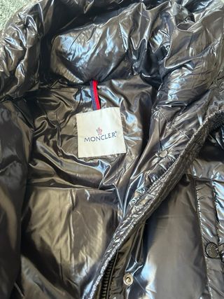 Chaqueta Moncler Negra Plumas