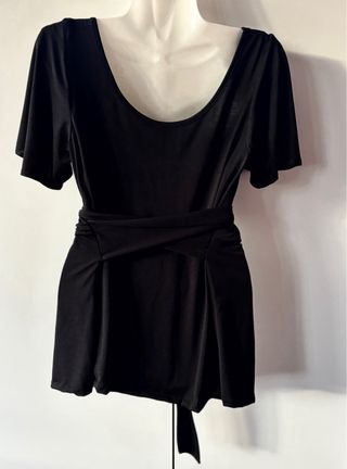 Elegante Blusa cruzada con cinturón