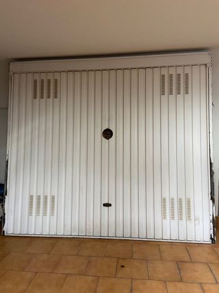 Portón Garaje Oscilobatiente 280x240 cm
