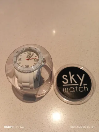 Reloj Sky Watch Blanco y Plateado