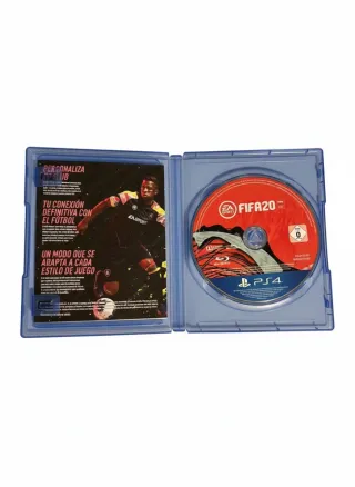 Confezione 3 Giochi PS4: FIFA 19, FIFA 20, The Last of Us