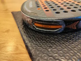 Pala Bullpadel Vertex 04 Hybrid 2025