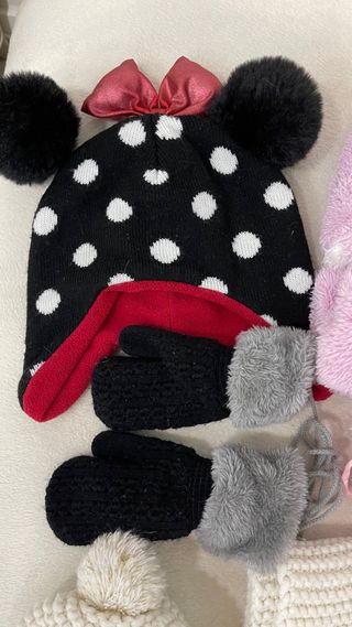 Lote gorros y bufanda infantil