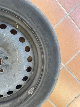 4 Llantas 205/55 R16 con 2 Neumáticos