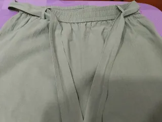 Pantalón de verano verde mujer