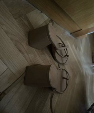 Sandalias Bershka tacón beige talla 38