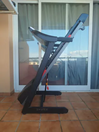 Tapis roulant pieghevole acquistato l'anno scorso con foto