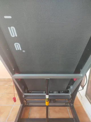 Tapis roulant pieghevole acquistato l'anno scorso con foto