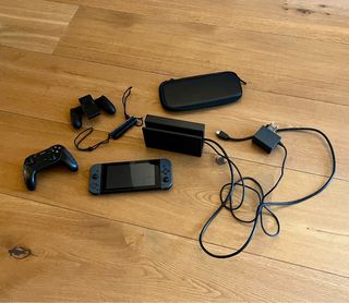 Nintendo Switch Grigio e Nero + Controller