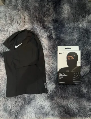 Pasamontañas Nike