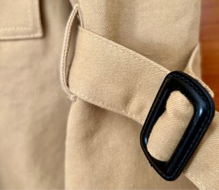 Gabardina larga beige estilo trench Talla M/L