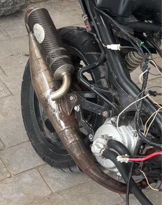 Sistema di scarico per Yamaha Aerox