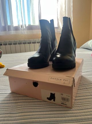 Botines Piccola Piu tacón negro talla 39