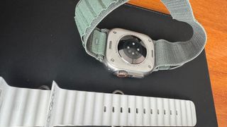 Apple Watch Ultra 1ª Gen Plata/Verde