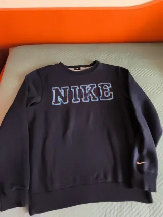 Sudadera Nike azul marino