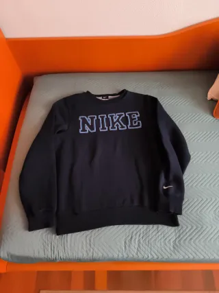 Sudadera Nike azul marino
