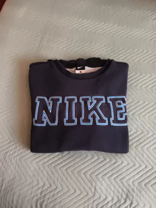 Sudadera Nike azul marino
