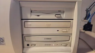 Computer Compaq Pentium II Windows 95