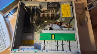 Computer Compaq Pentium II Windows 95