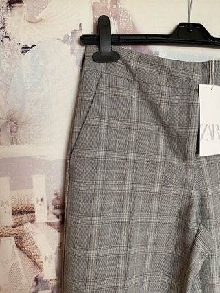 Pantalon Zara tobillero soft T.S con etiqueta