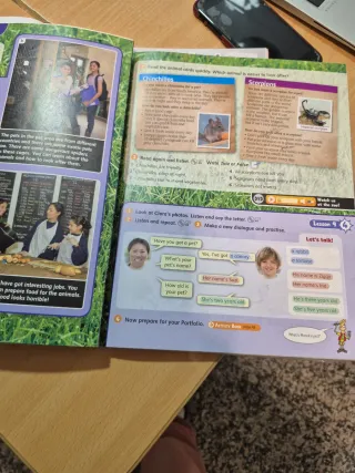 Explorers 5. Activity Book (Spanish Edition)