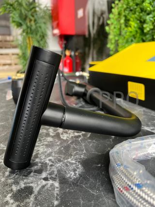 Grifo cocina extraíble Inox giratorio 360° negro