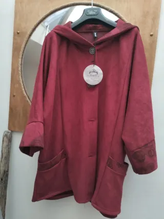 Giacca ampia con cappuccio