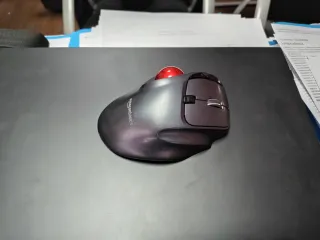 Mouse Trackball Wireless AmazonBasics Nero/Rosso