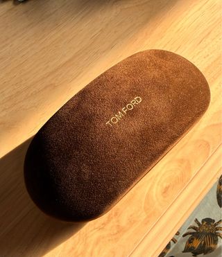 Funda de gafas Tom Ford marrón