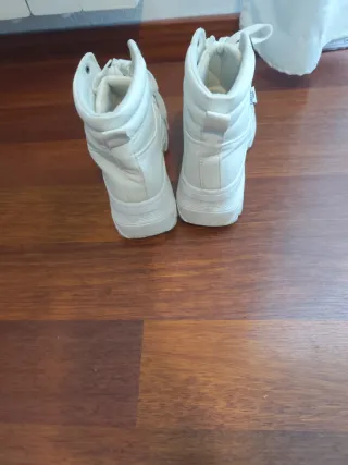 Zapatillas altas blancas