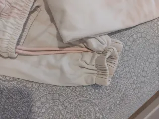 Conjunto Bershka rosa y blanco Talla XS