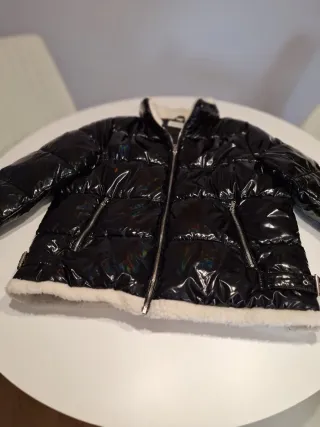 Cazadora charol negra Molly Bracken