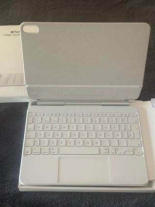 Apple Magic Keyboard per iPad Air 11 nuovo