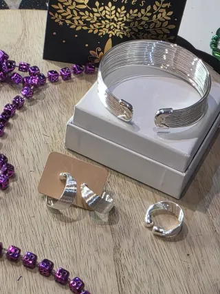 Conjunto Plata de Ley: Pulsera, Anillo y Pendiente