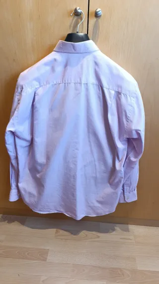 Camisa de hombre color malva