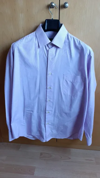 Camisa de hombre color malva