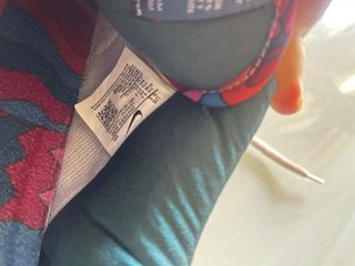 Scarpe sportive Nike con un design vibrante