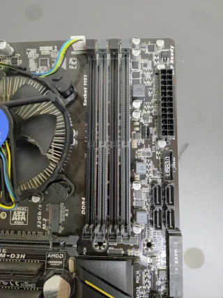 Intel i5-6500 + Gigabyte B150M-D3H