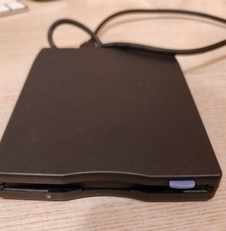 Unità floppy disk esterno USB.