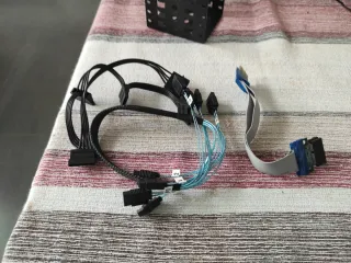 Kit multi-SSD. Scheda da PCIe a 4 SATA 3.0