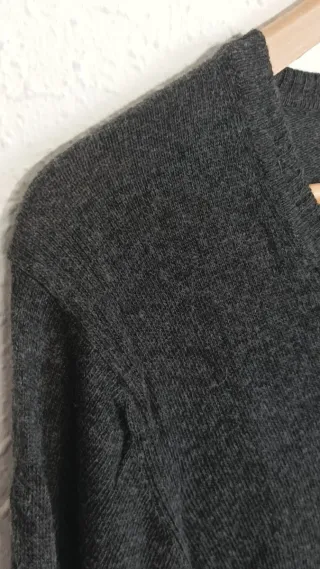 Jersey Zara de pico gris