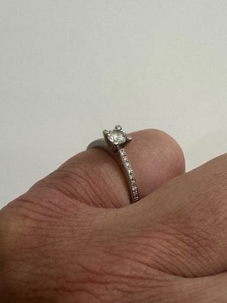 Anillo Oro Blanco Diamantes