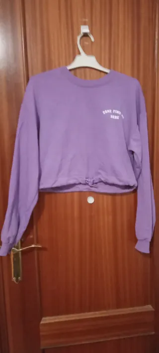 Sudadera corta morada talla S